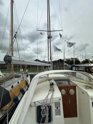 Moody Eclipse 33 3
