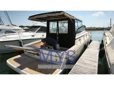 Cayman Yachts - 38 2
