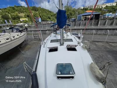 2005 Beneteau Oceanis Clipper 373 Boat for Sale in Le Marin 5