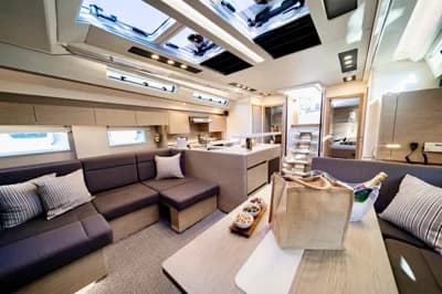 2019 Hanse 588 | 17m 3