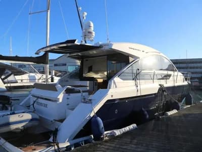 2012 Fairline Targa 50 Gran Turismo Boat for Sale in Poole 2