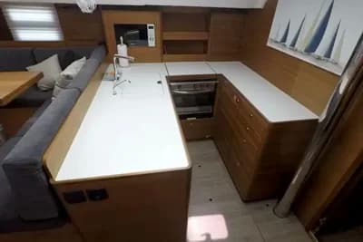 2020 Elan Impression 50.1 Boat for Sale in Šibenik 3