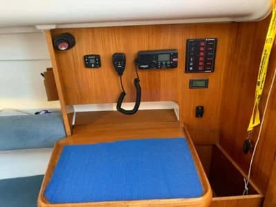 1998 Jeanneau Sun Odyssey 24.2 Boat for Sale in Christchurch 4