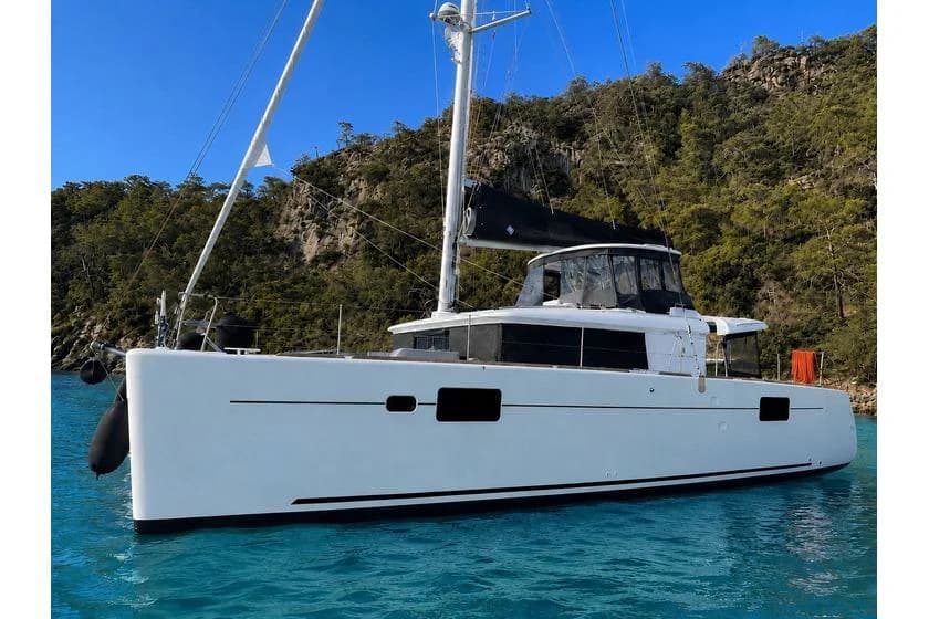2018 Custom BENETEAU LAGOON 450F | 14m