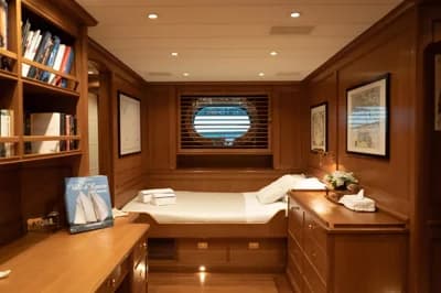 2000 Perini Navi Luxury Sailing Yacht | 34m 3