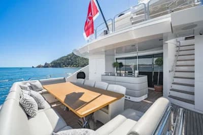 2014 Sunseeker 115 Sport Yacht | 35m 2