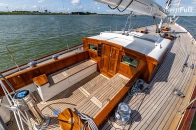 2025 Dykstra 73 | 22m 4