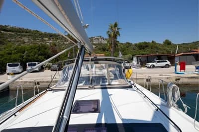 2024 Dufour 470 | 48.8 ft 3