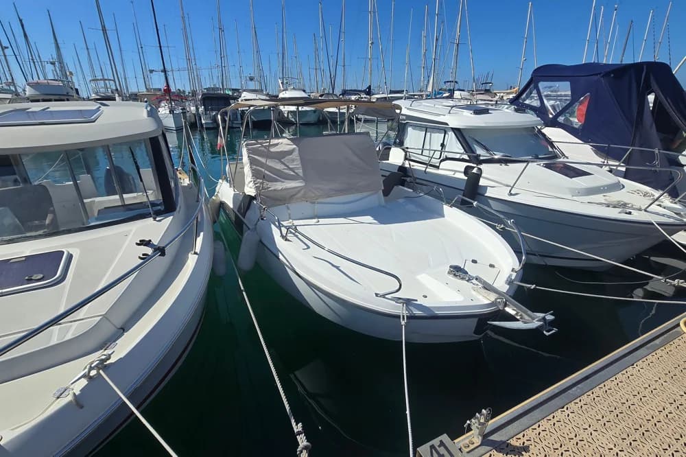 2015 Beneteau Flyer 6 SUNdeck