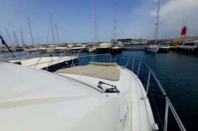 2020 Sealine C390 3