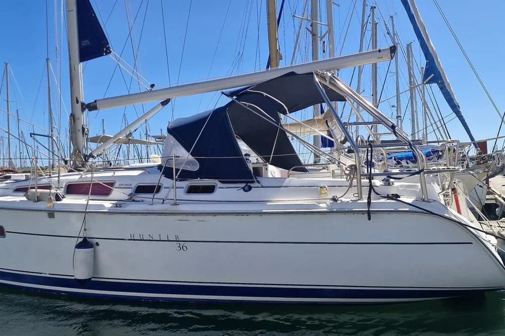 2006 Hunter 36