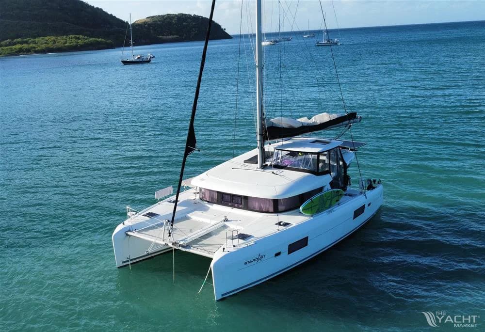 Lagoon 42