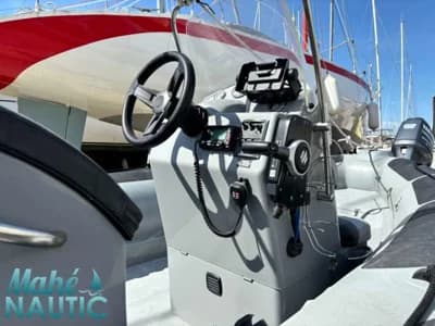 Adventure 610 Vesta 3