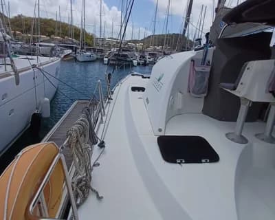 Lagoon 380 3