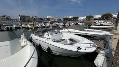 Jeanneau Cap Camarat 6.5 CC Serie 3 2