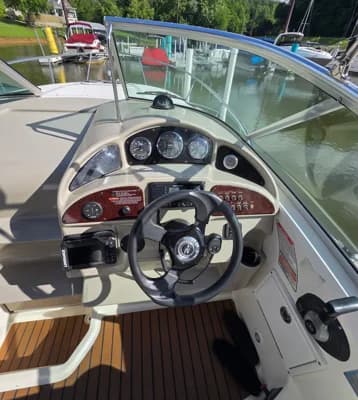 2005 Sea Ray Sundancer 260 3
