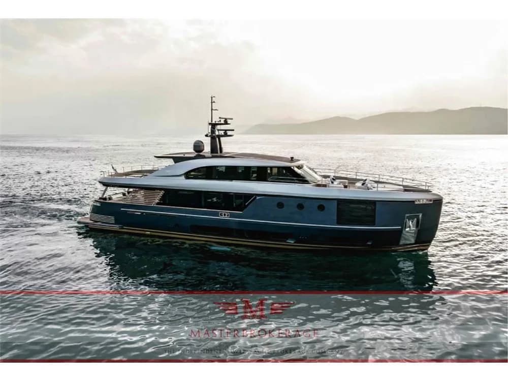 Azimut - Magellano 30 metri