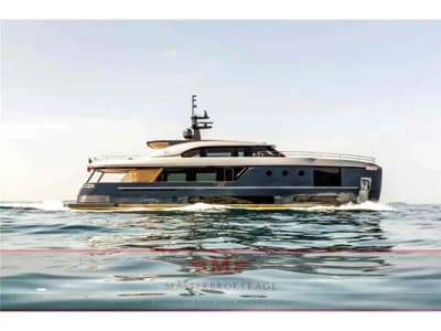 Azimut - Magellano 30 metri 2