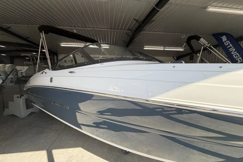 2027 Stingray 211 DC