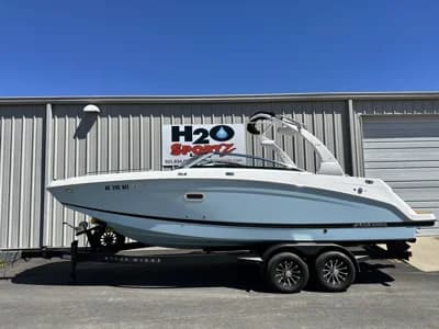 2025 Four Winns HD5 2