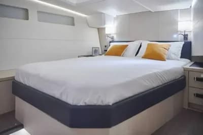 2025 Jeanneau Yachts 60 Boat for Sale in Swansea 3