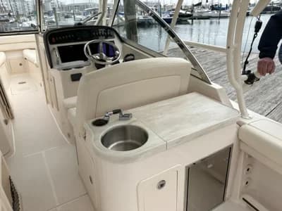 2018 Grady-White Freedom 307 3