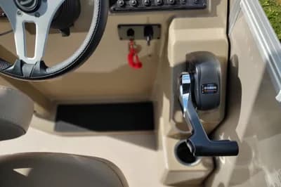 2025 Sylvan Mirage 822 LZ 3