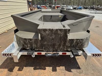 2026 Reaper Boats 756 Step Transom 3