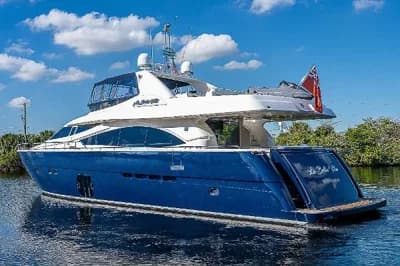 2006 Ferretti Yachts 830 3
