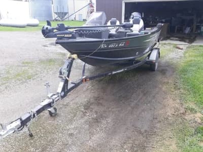 2013 Smoker Craft Pro Angler 2