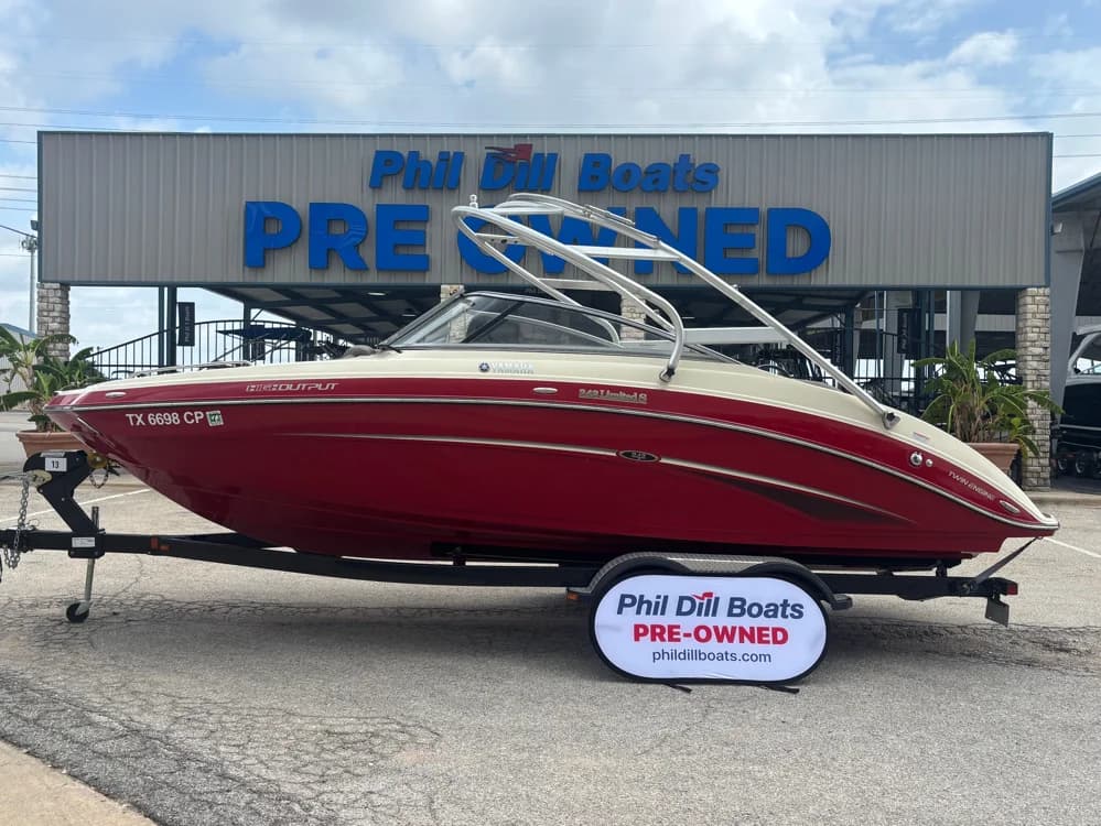 2014 Yamaha Boats 242 LTD SE