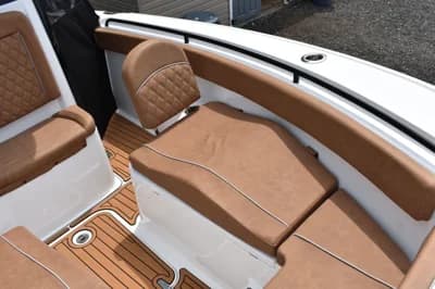 2025 Sea Hunt Ultra 265 SE 3