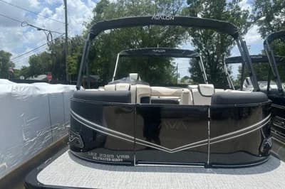 2025 Avalon lsz versitile rear bench 2