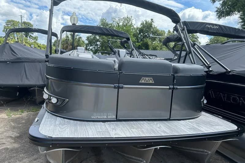2024 Avalon Catalina Platinum Rear Lounger