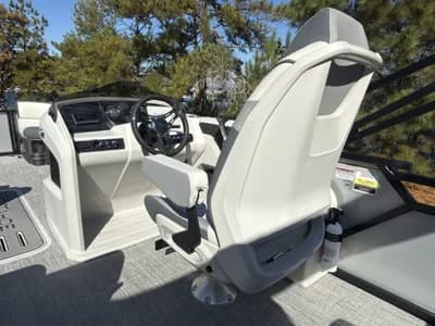 2026 Tahoe LTZ - 23 FT Entertainer 2