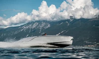 Frauscher x Porsche 850 Fantom AIR 2