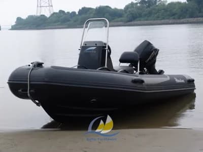 Adventure Boats Vesta 380 4