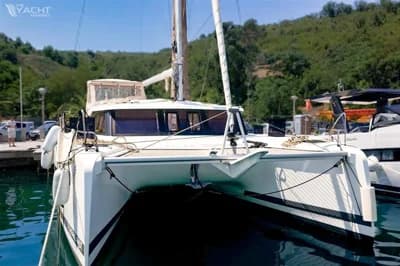 Fountaine Pajot Isla 40 3