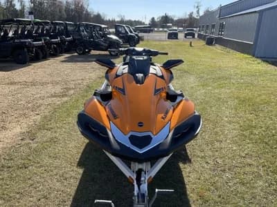 2024 Kawasaki Jet Ski Ultra® 160LX-S 2