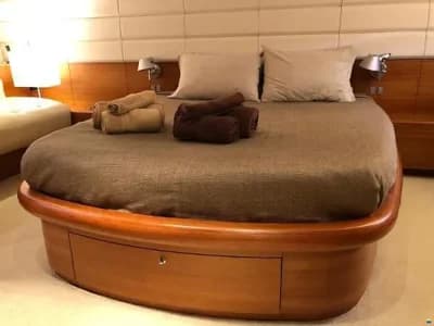 AICON Yachts 64 4