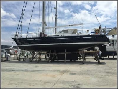 Van Dam Nordia Pilot House Cruiser 58' 4
