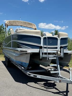 2017 Premier 240 Alante RF 3T 2
