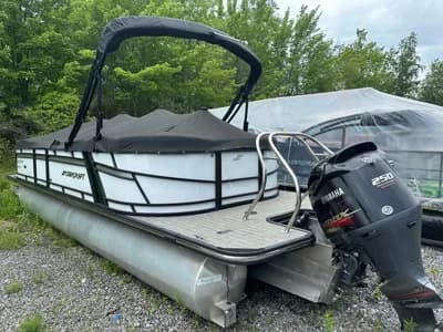 2021 Starcraft SLS-5 TRITOON 2