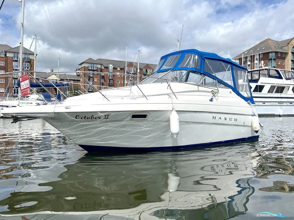 Maxum 2400 Scr