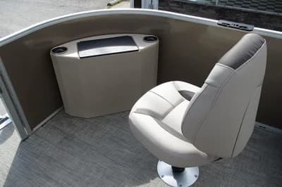 2026 Bentley Pontoons Fish 240 FWD CW 3