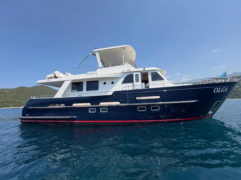 De Alm Almtrawler