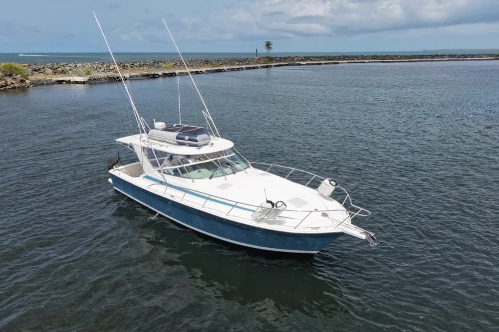 2003 Riviera 4000 Offshore | 40 ft