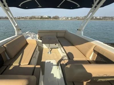 2018 Sea Ray SDX 270 Boat for Sale in Poole 3