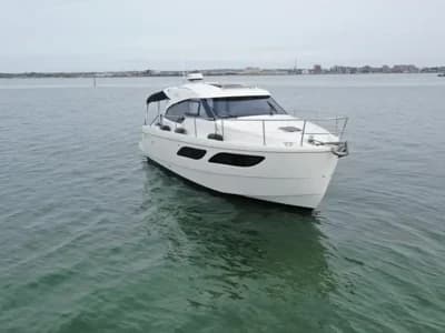 2021 Rodman Spirit 31 HT Inboard Boat for Sale in Poole 3