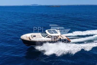 Austin Parker 44 Ibiza 2